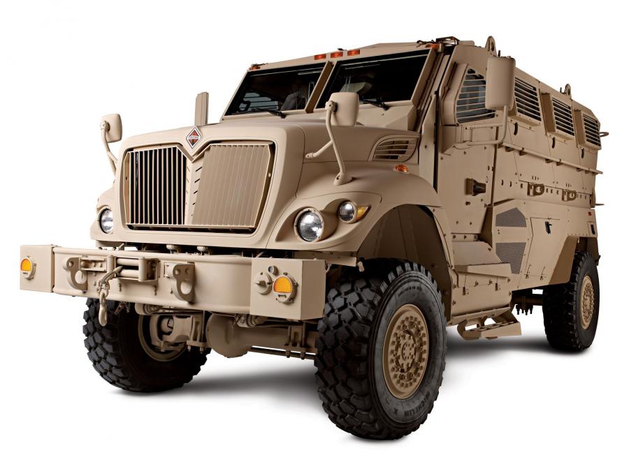  International MaxxPro 4x4 2007 года  (фото 1 из 16)